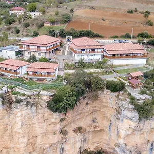 Guest house Bracaj, Corovode