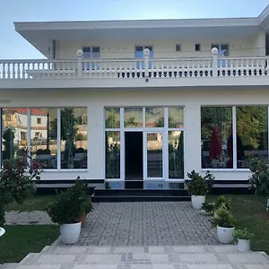 Hotel Taverna Zisi, Erseke